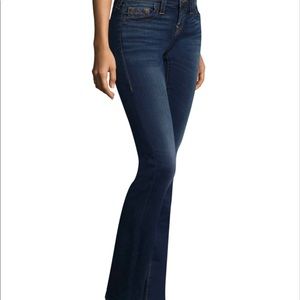 Gently worn True Religion Billie Straight Leg Jeans
